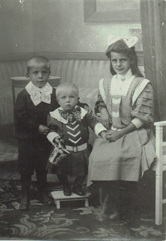 Bild 'ca 1904 - Johannes, Otto, Elli'